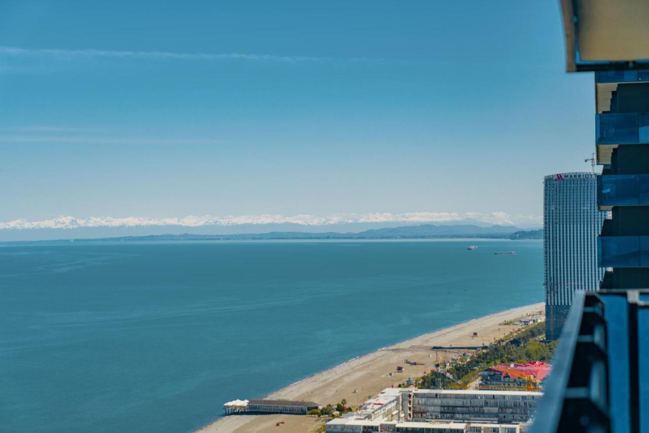 G-Point City Beach Батуми Екстериор снимка