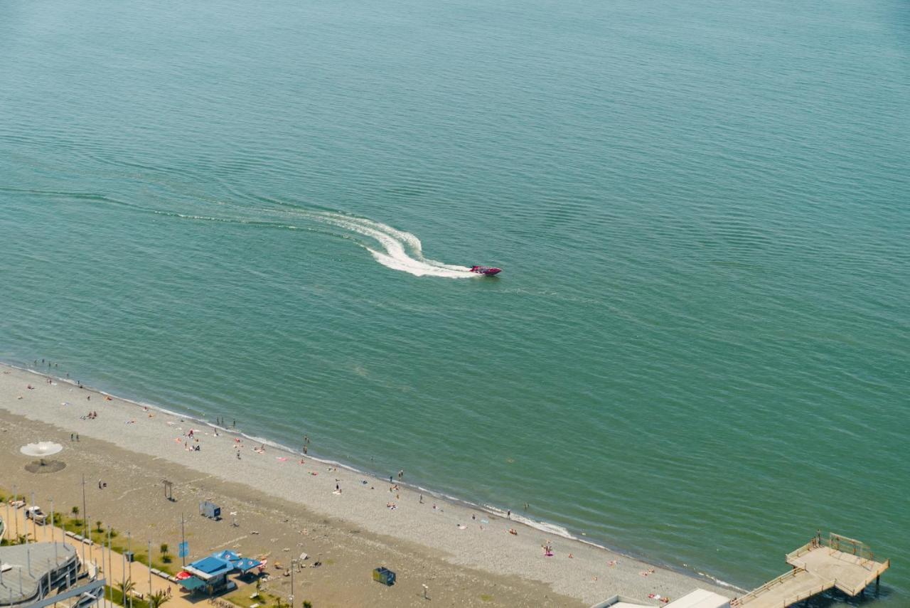 G-Point City Beach Батуми Екстериор снимка