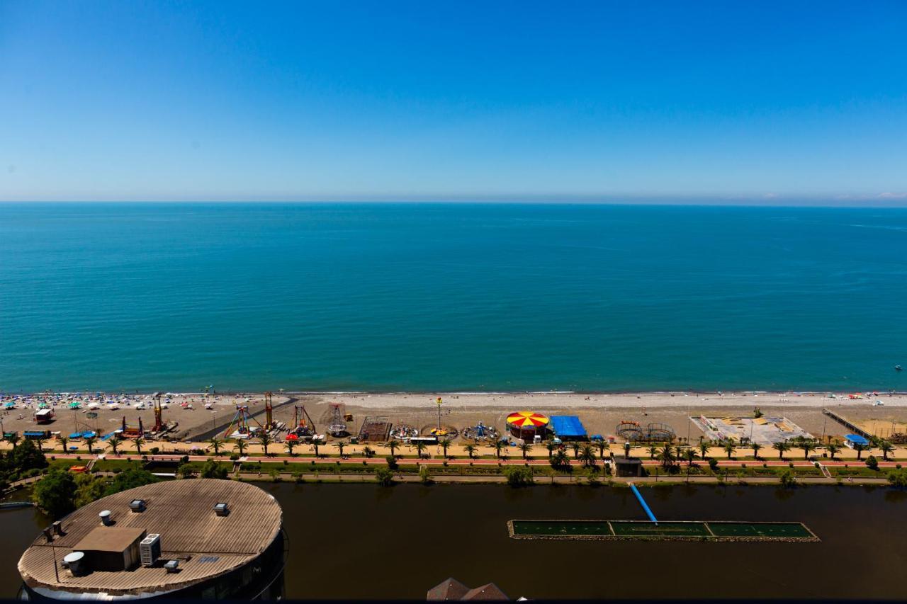 G-Point City Beach Батуми Екстериор снимка